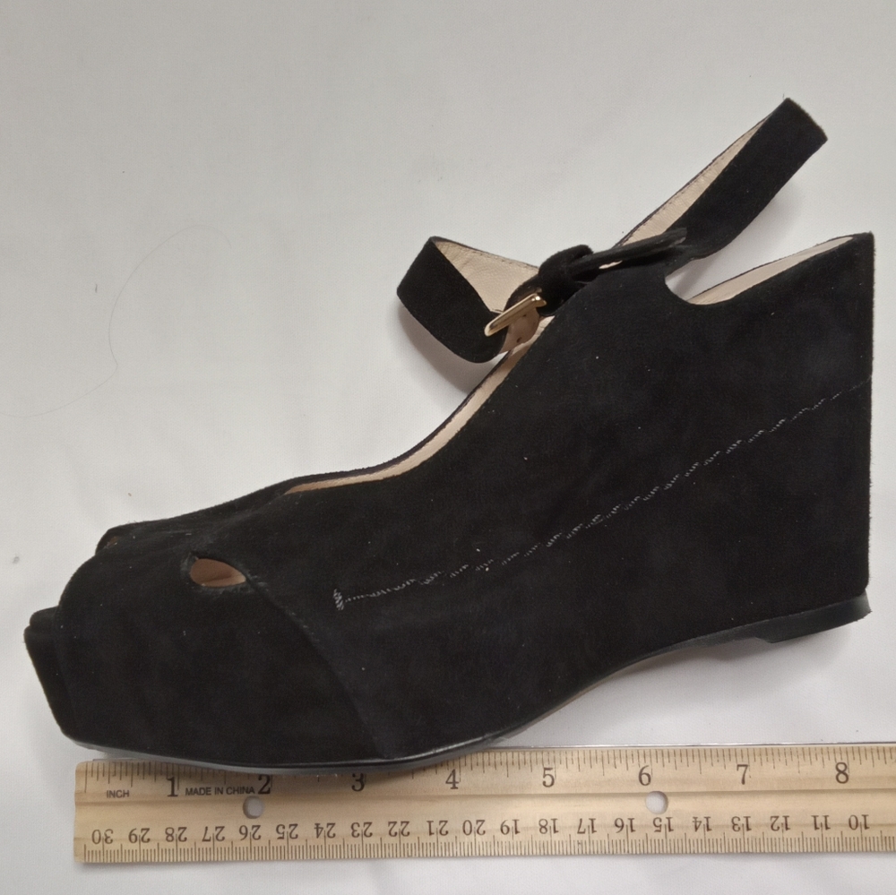 Stuart Weitzman Heels - Picture 3 of 7